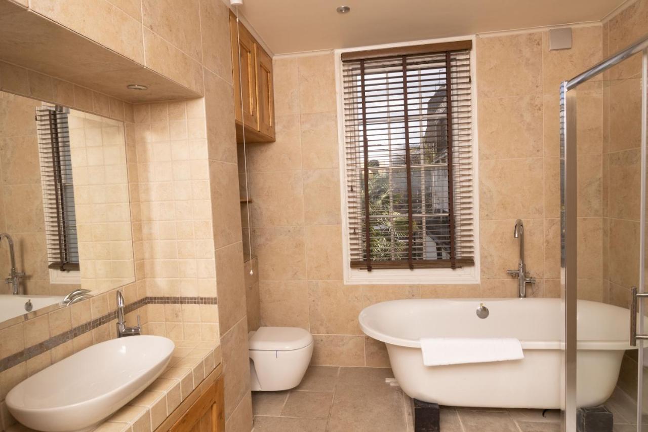 The Angel Place Hideaway - Fair 4Bdr House With Terrace London Exteriör bild
