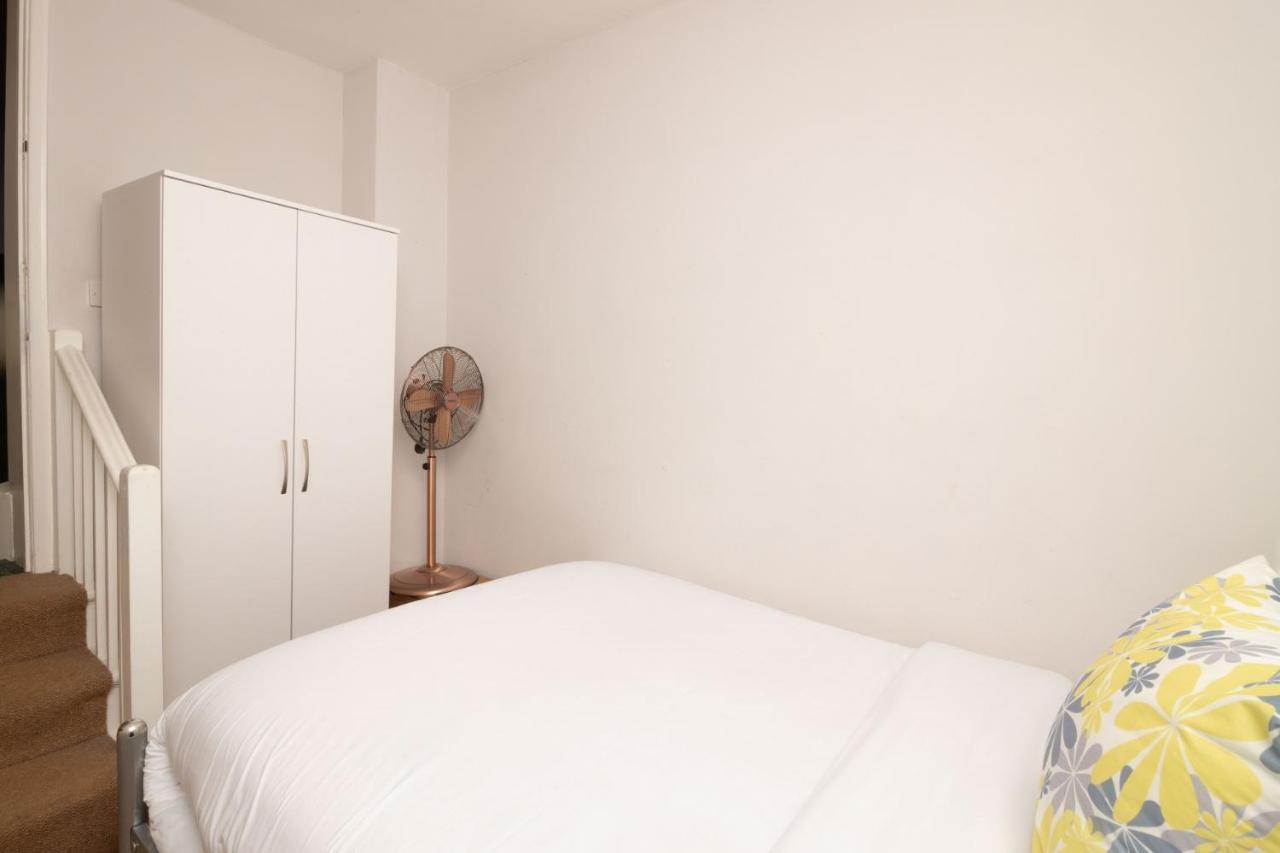 The Angel Place Hideaway - Fair 4Bdr House With Terrace London Exteriör bild