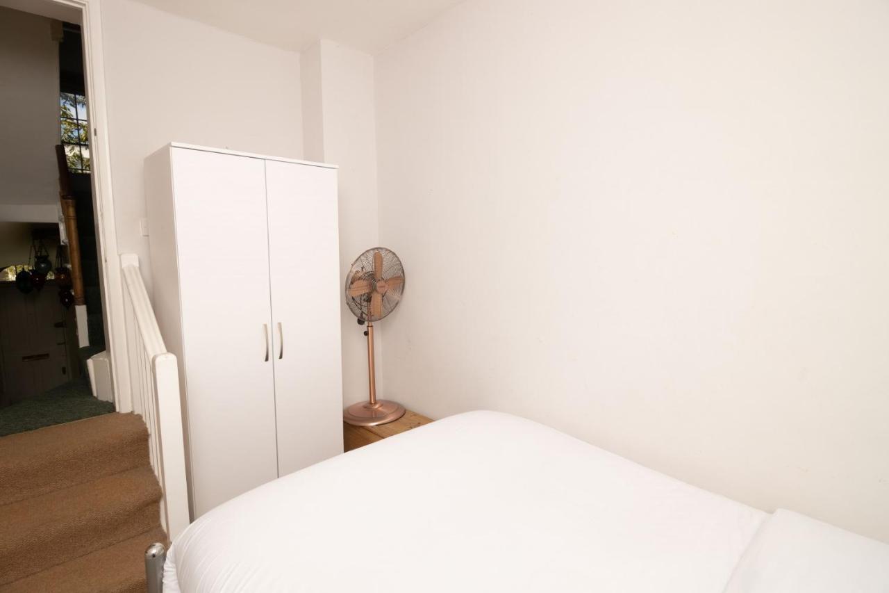 The Angel Place Hideaway - Fair 4Bdr House With Terrace London Exteriör bild