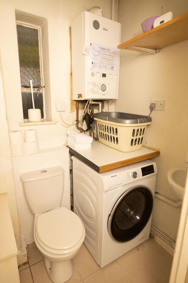 The Angel Place Hideaway - Fair 4Bdr House With Terrace London Exteriör bild